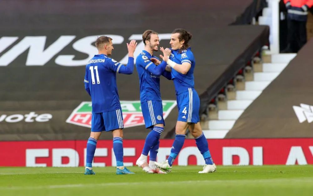  曼城女足创历史，首夺英超联赛冠军  